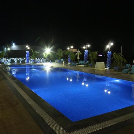 Отель The Fern Residency Mundra Экстерьер фото